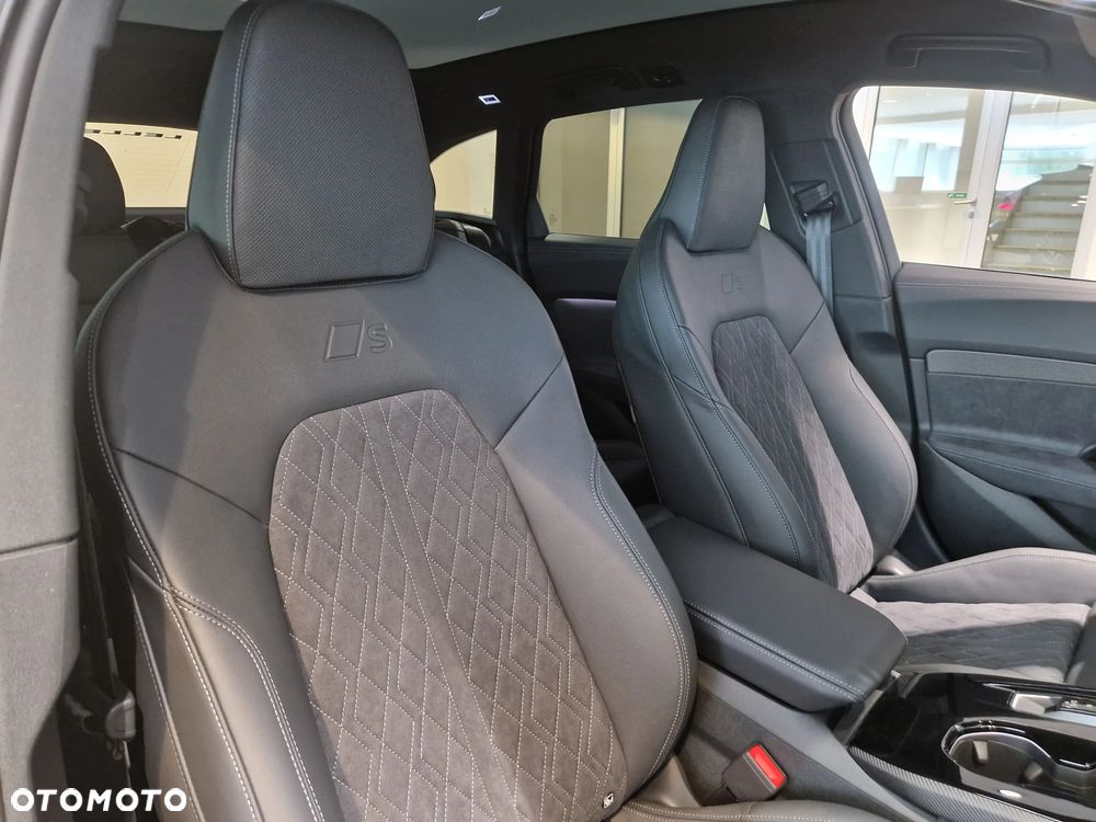 Audi S5 Avant - 11