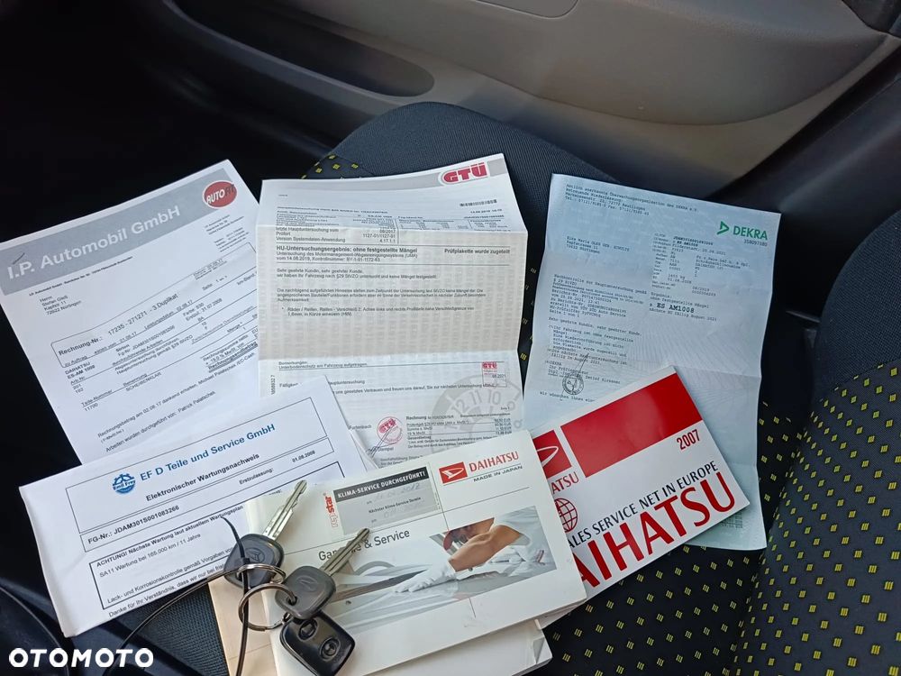 Daihatsu Sirion 1.3 - 9