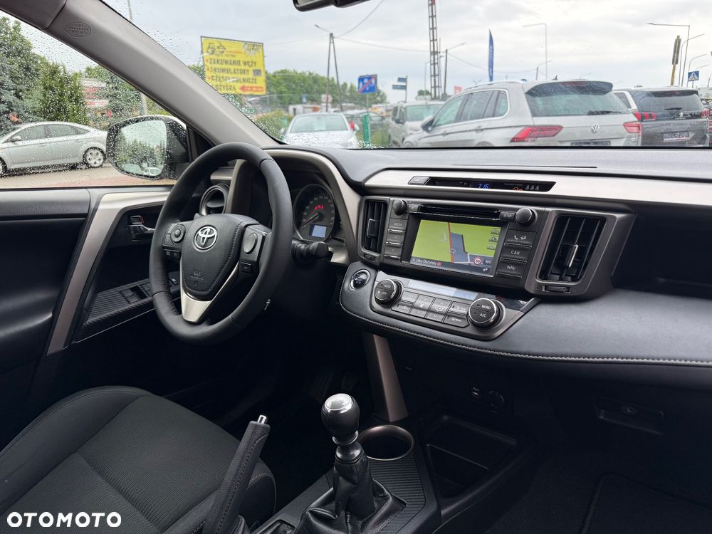 Toyota RAV4 - 22