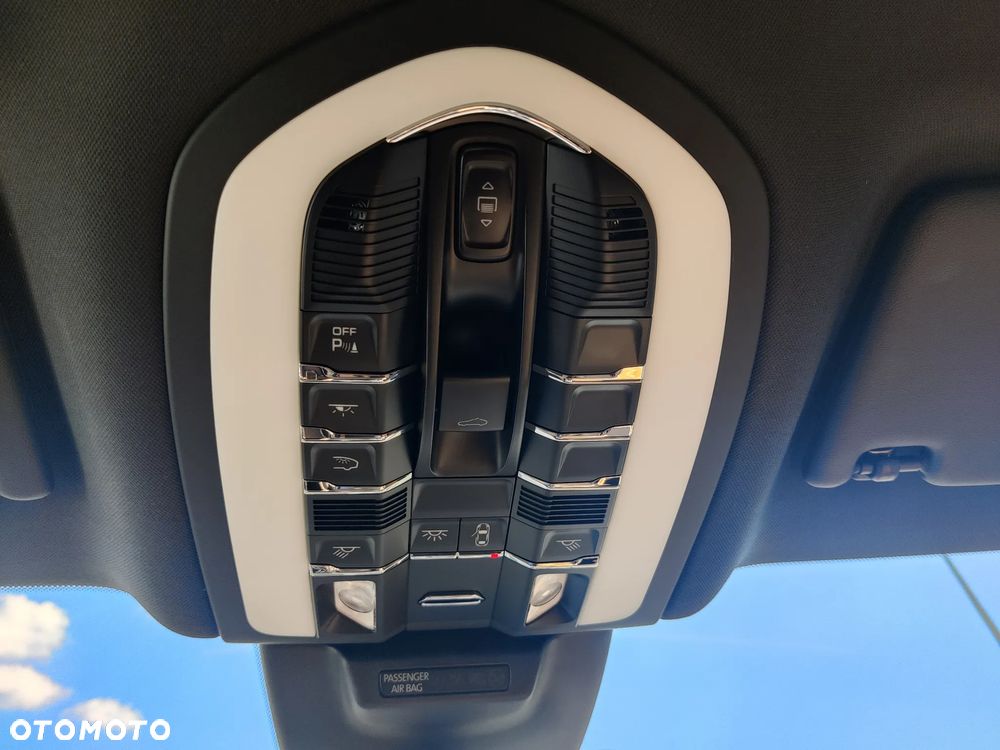 Porsche Macan Standard - 14