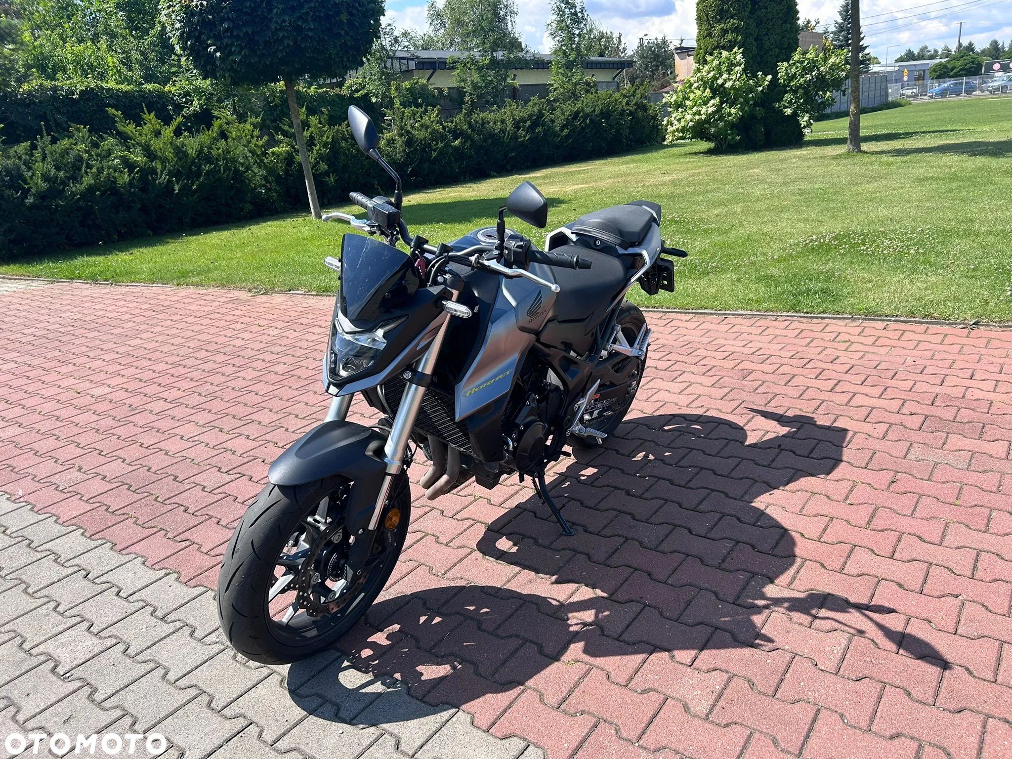 Honda CB - 1