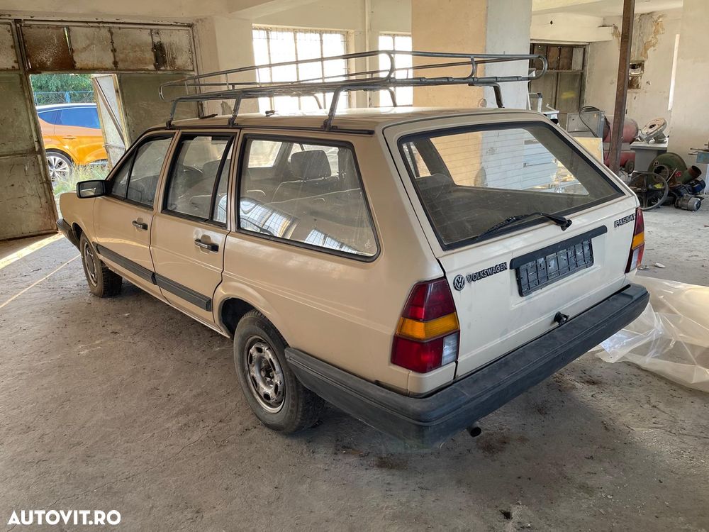 Volkswagen Passat - 9