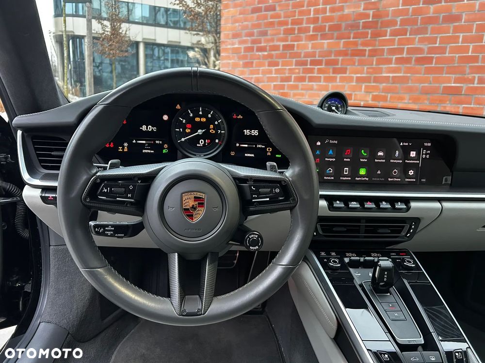 Porsche 911 Carrera 4S - 12