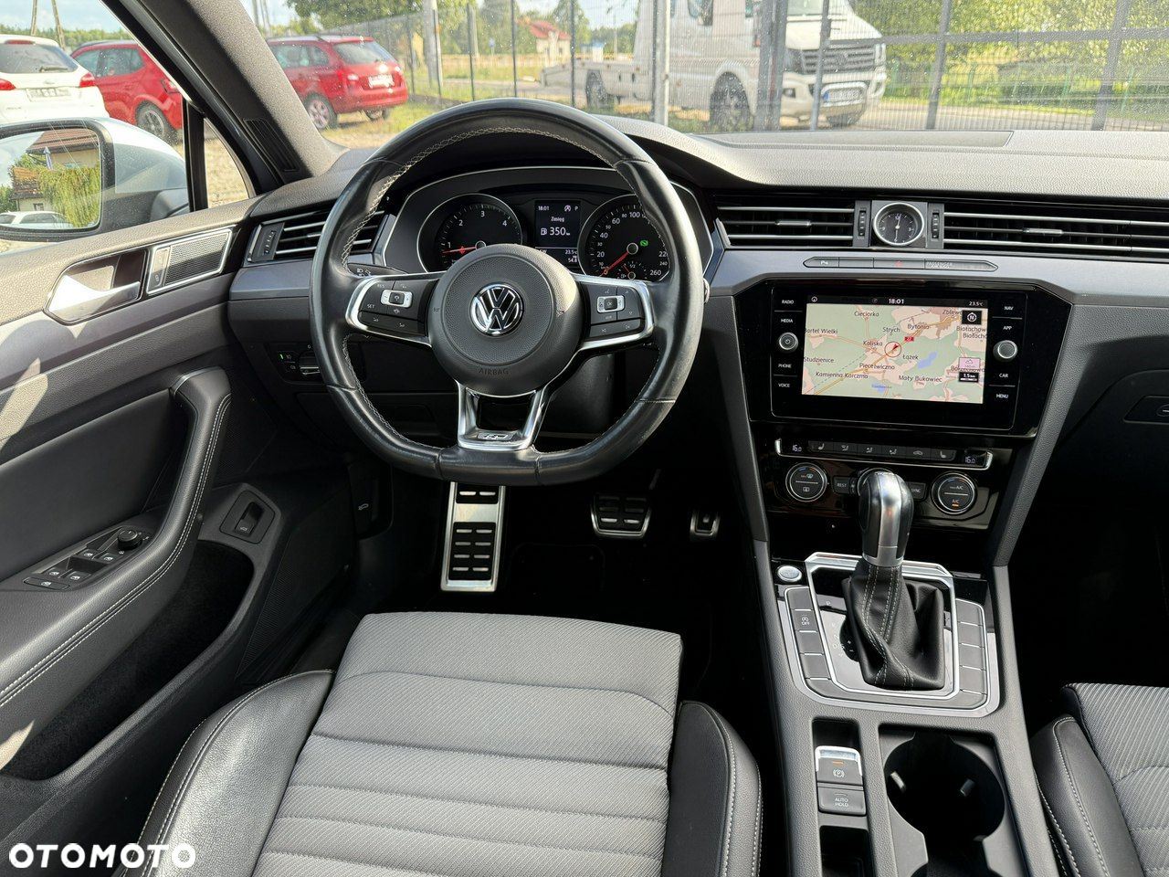 Volkswagen Passat - 36