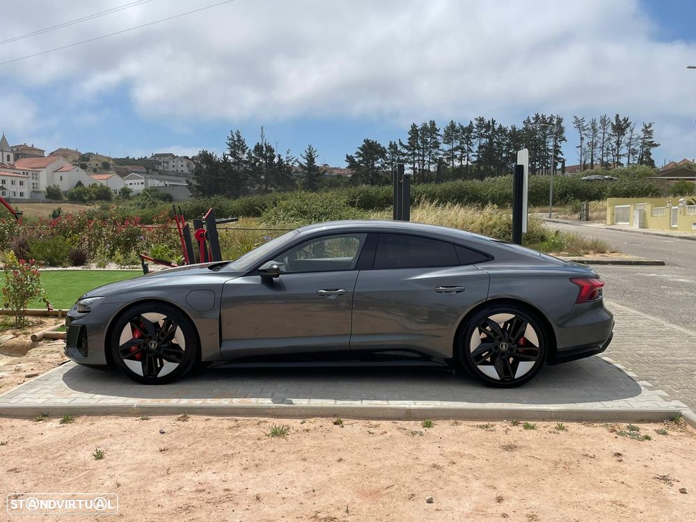 Audi e-tron GT - 4