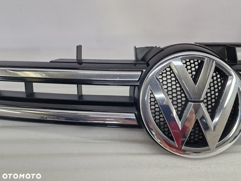 VW TOUAREG 7P6 / 7P 10- ATRAPA / GRILL PRZEDNI PRZÓD , NR 7P6853651A/D , NR AUKCJI GR122 - 6