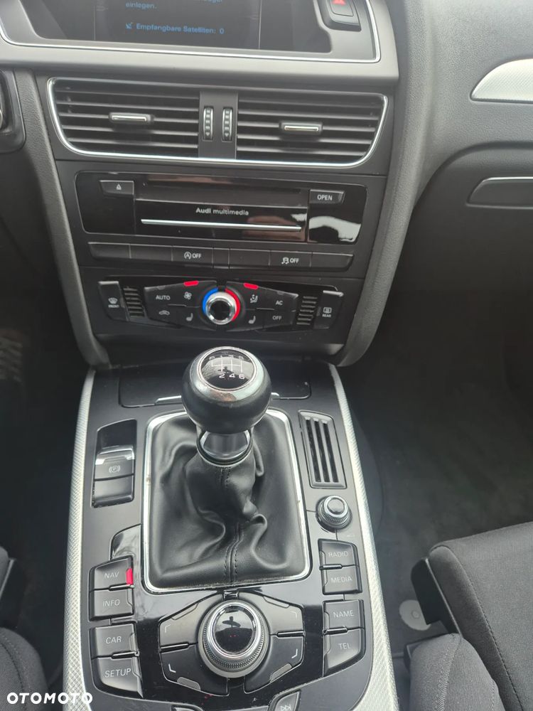 Audi A4 Avant 2.0 TDI DPF Ambiente - 14