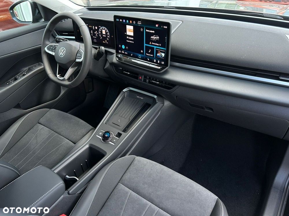 Volkswagen T-Roc - 13