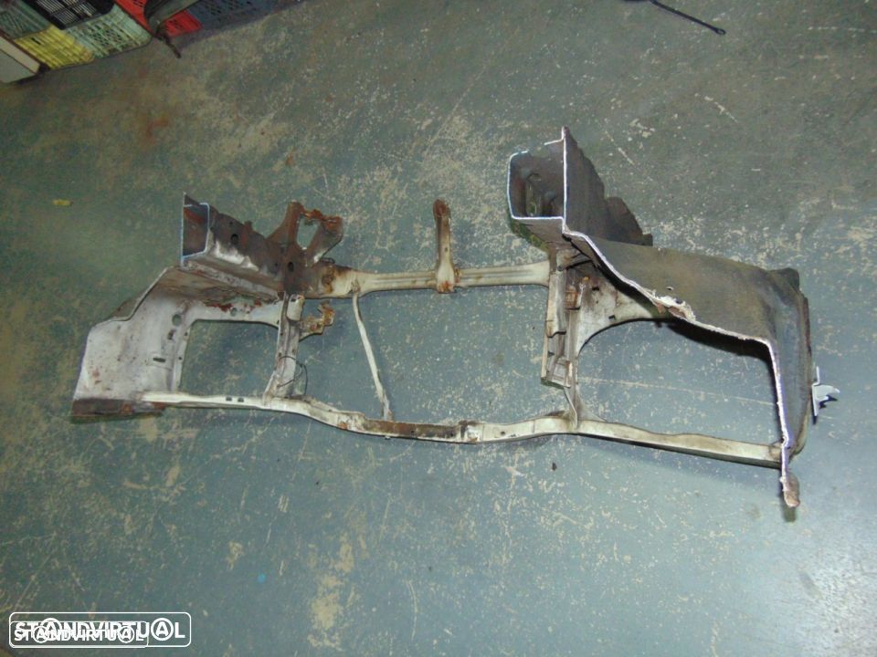 Mercedes W123 - frente de chapa com mascaras de faróis - 5