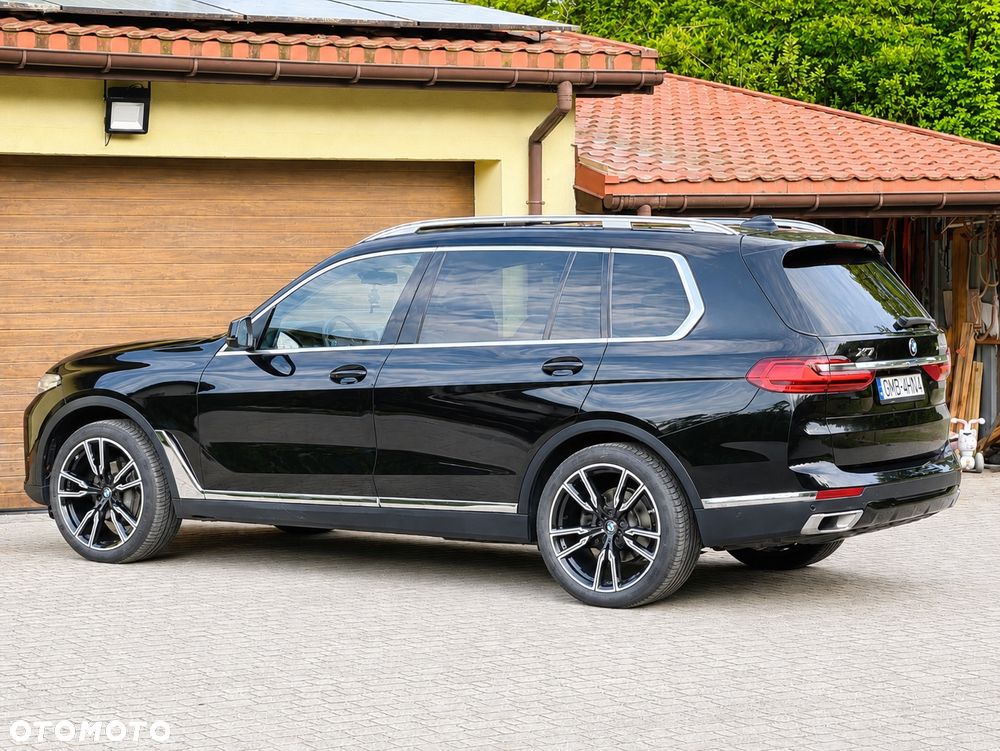 BMW X7 xDrive30d - 11