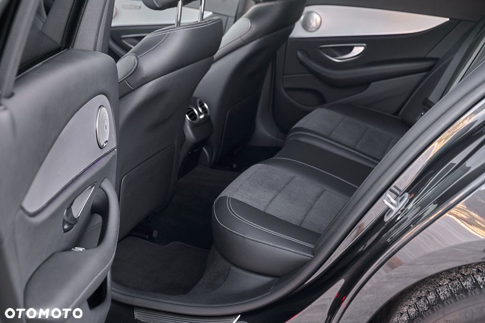 Mercedes-Benz Klasa E 220 d 9G-TRONIC - 18
