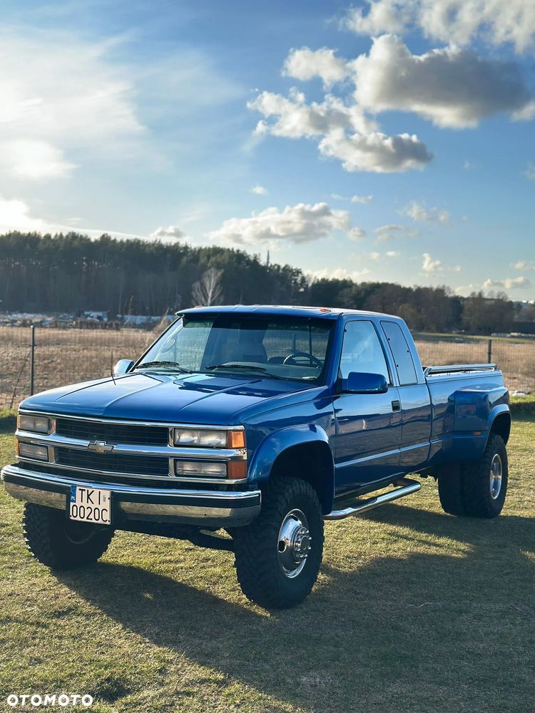 Chevrolet Silverado - 3