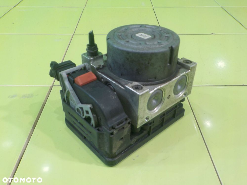 VW GOLF VII 1.4 TSI 15r 5D HB pompa ABS 3Q0907379R 3Q0614517R - 4