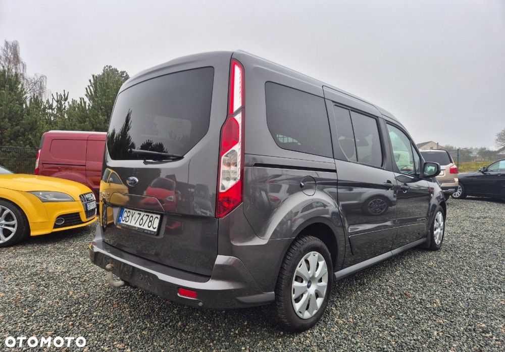 Ford Tourneo Connect Grand - 27