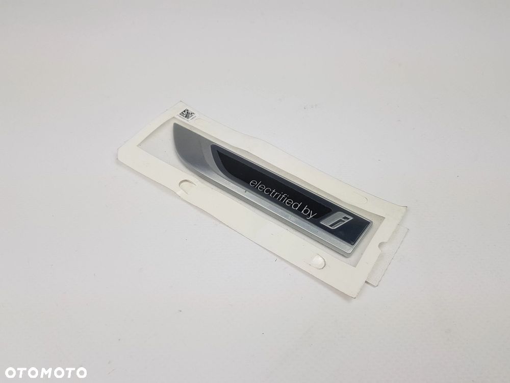 NOWY ORYGINALNY Emblemat Znaczek (electrified by i) BMW G30 G31 G38 5A2E911 - 2