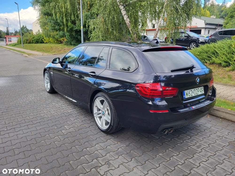 BMW Seria 5 525d xDrive - 4