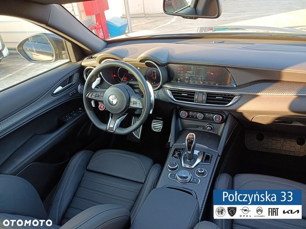 Alfa Romeo Stelvio - 31
