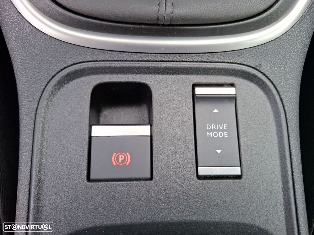 Jeep Avenger 1.2 GSE T3 Altitude - 25