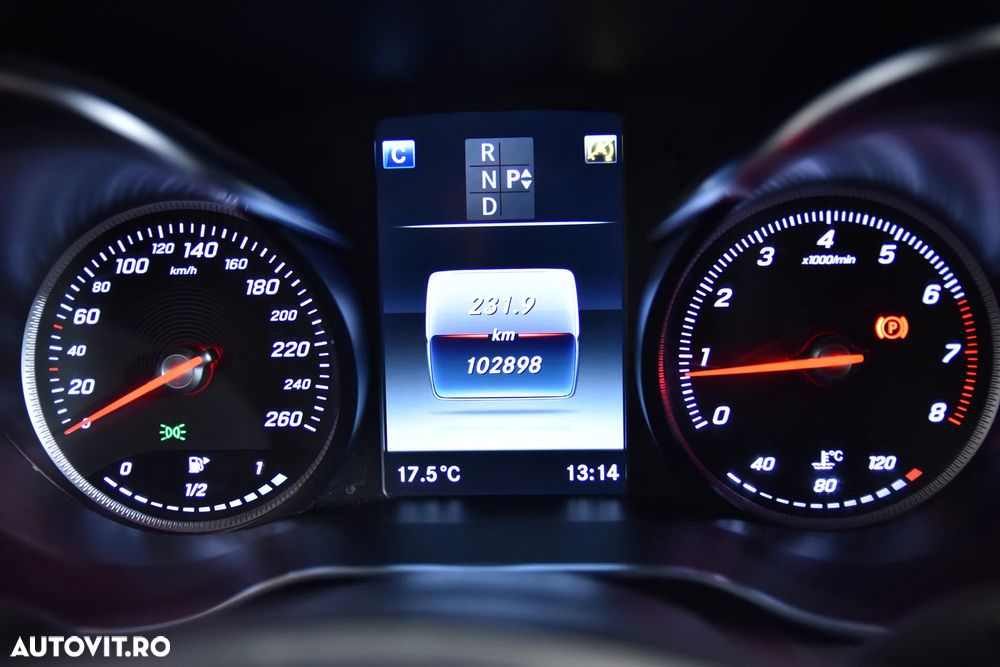 Mercedes-Benz GLC 250 4MATIC 9G-TRONIC - 11