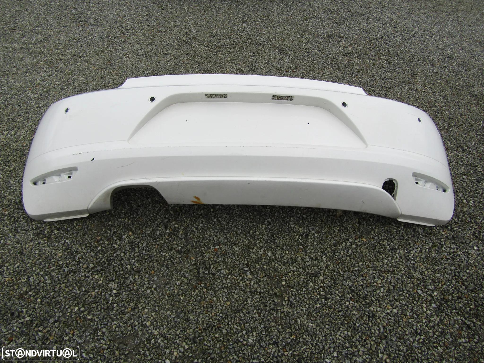 Para-choques tras VW Sciroco - 4