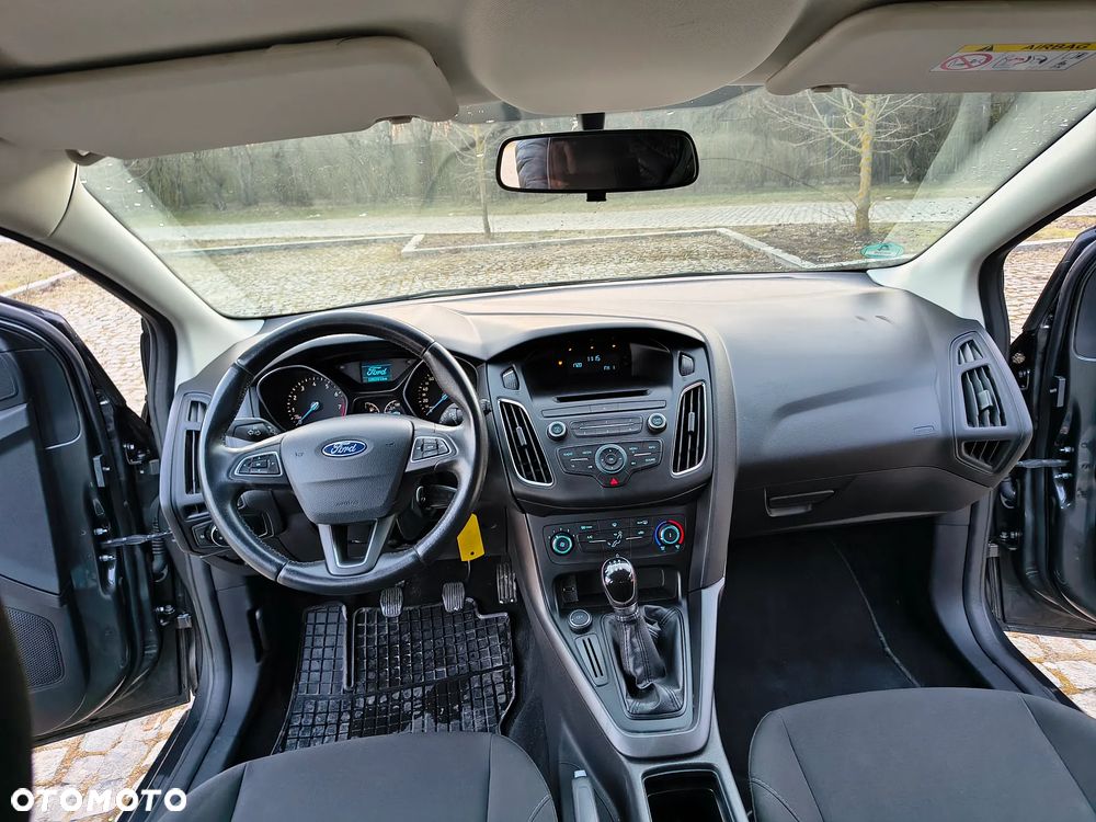 Ford Focus 1.6 Edition - 4