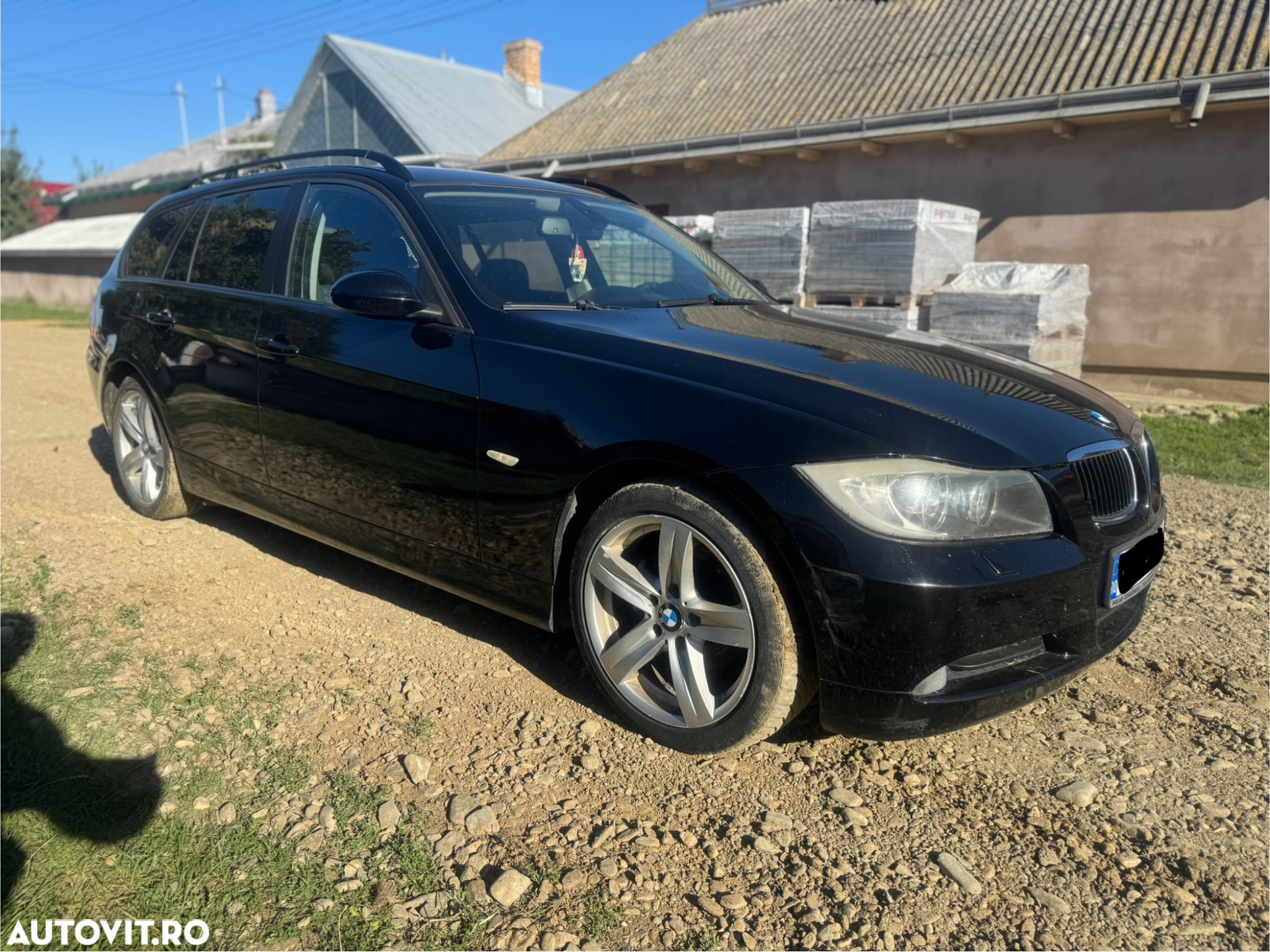 BMW Seria 3 318d Touring Advantage - 2