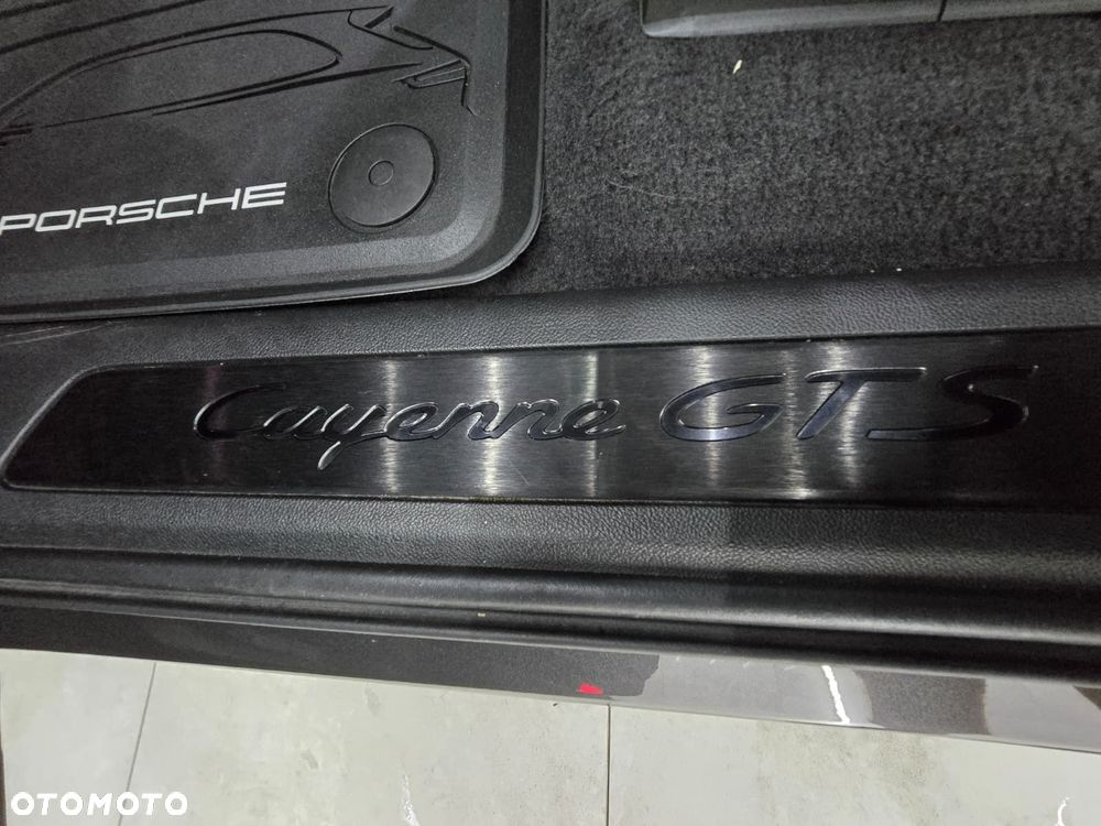 Porsche Cayenne GTS - 24