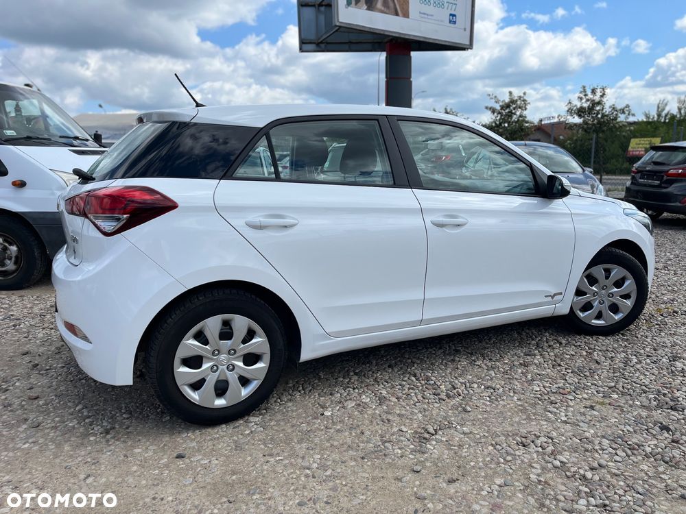 Hyundai i20 1.2 Trend - 4