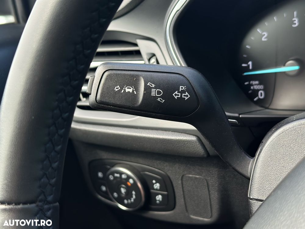 Ford Focus 1.5 EcoBlue Start-Stopp-System Aut. TITANIUM DESIGN - 21