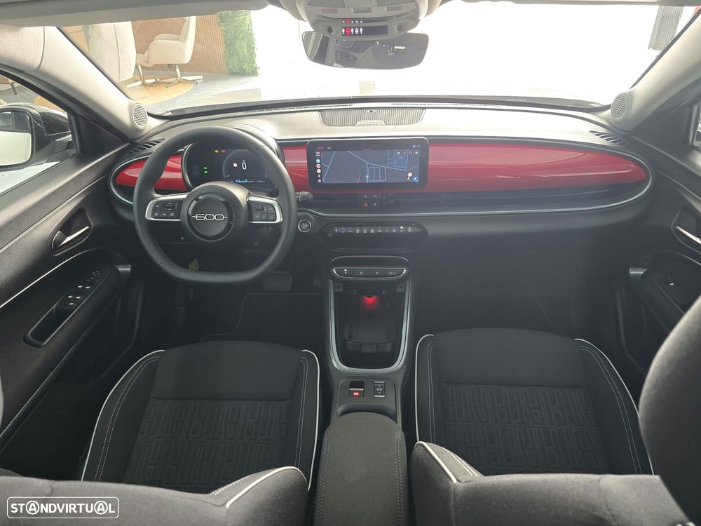 Fiat 600e 54 kWh (RED) - 26