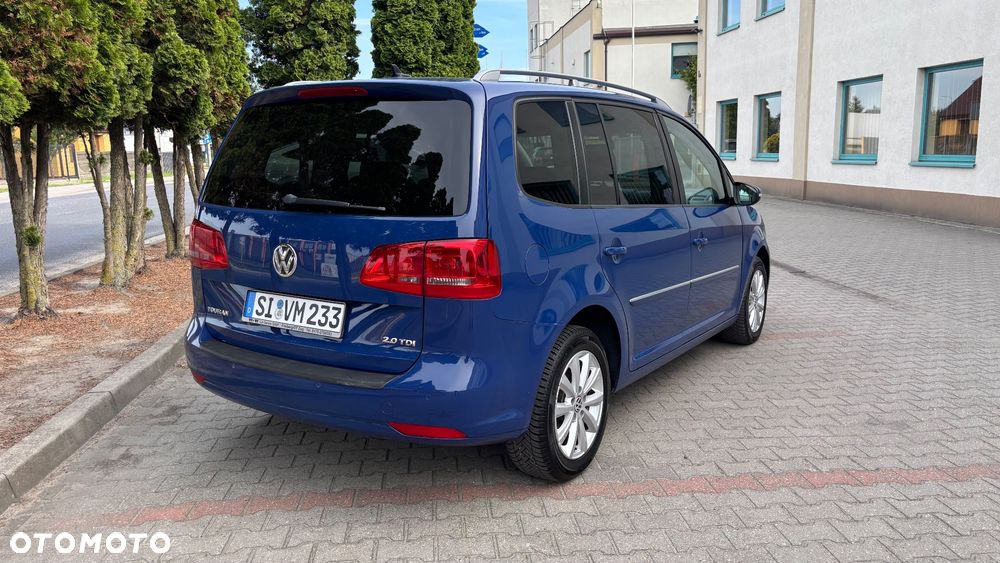 Volkswagen Touran 2.0 TDI DPF DSG Highline - 8