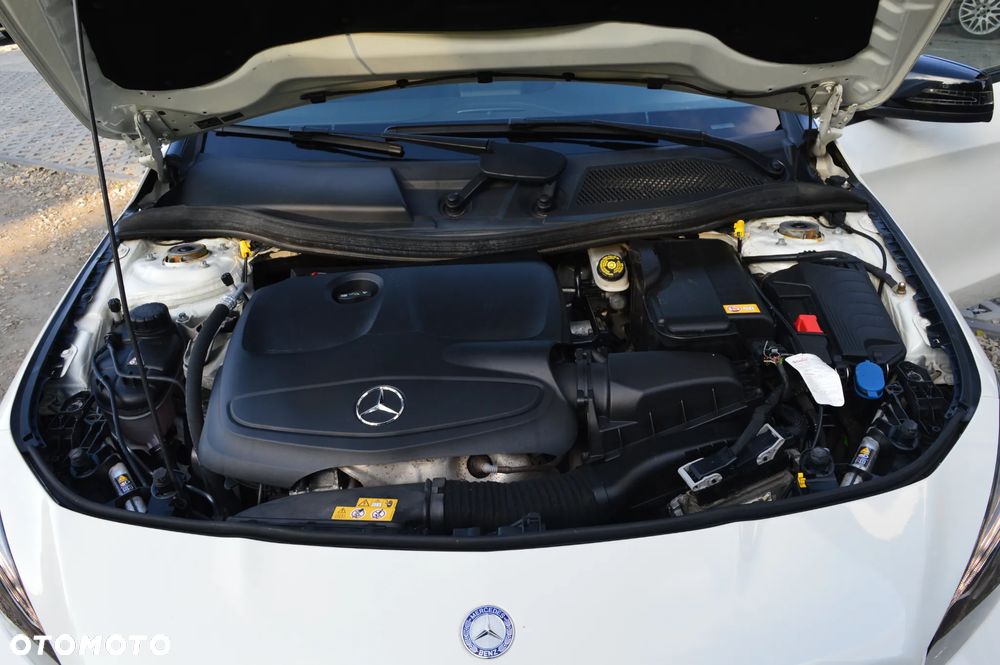 Mercedes-Benz CLA 250 4-Matic AMG Line - 30