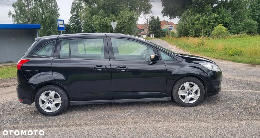 Ford Grand C-MAX - 3