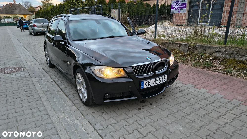 BMW Seria 3 330xi - 2