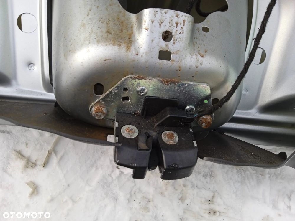 KLAPA TYLNA ZAMEK FIAT CROMA 05-10 - 9