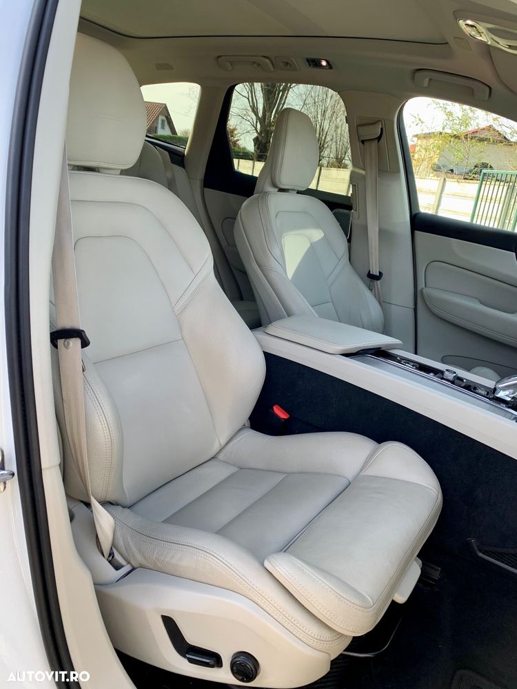 Volvo XC 60 T8 Twin Engine AWD Inscription - 16