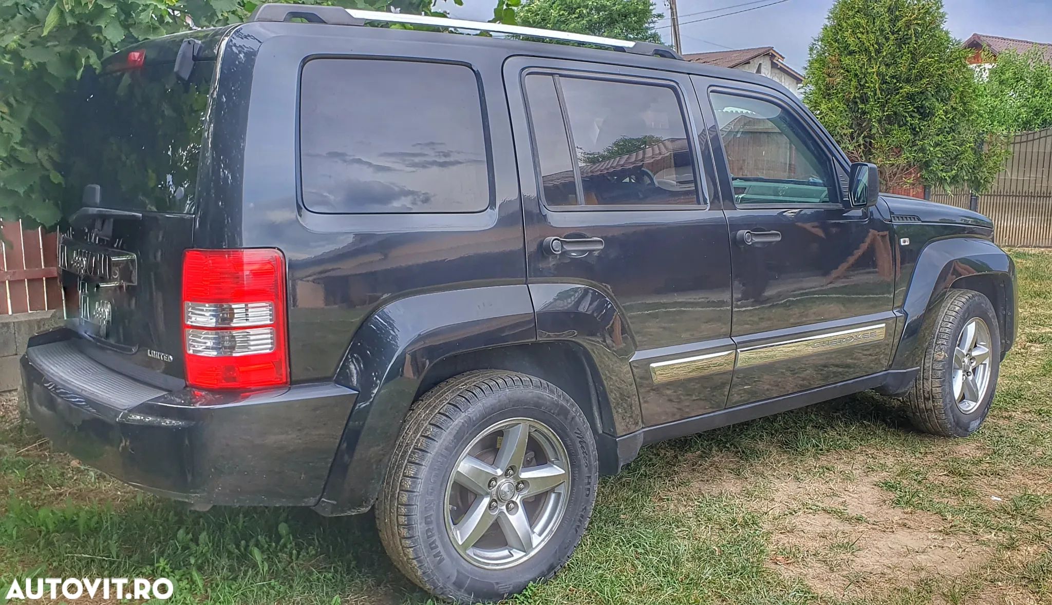 Jeep Cherokee 2.8 CRD DPF Sport - 1