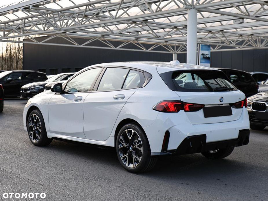 BMW Seria 1 120 mHEV - 6