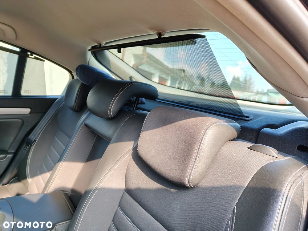 Renault Laguna 2.0 dCi Black Edition - 8