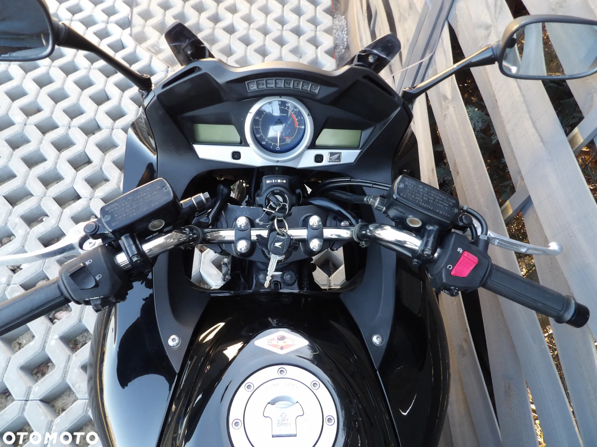 Honda CBF - 8