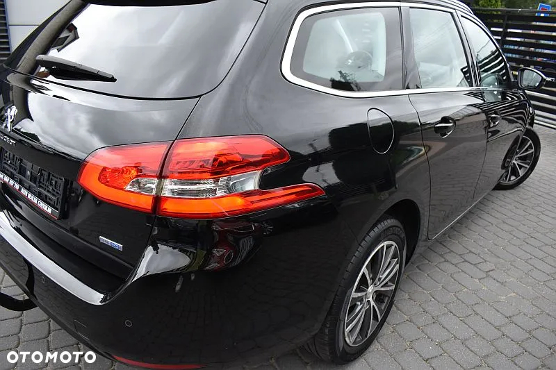 Peugeot 308 SW 2.0 Blue HDi Allure S&S - 31