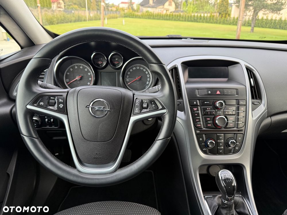 Opel Astra 1.4 Turbo - 22