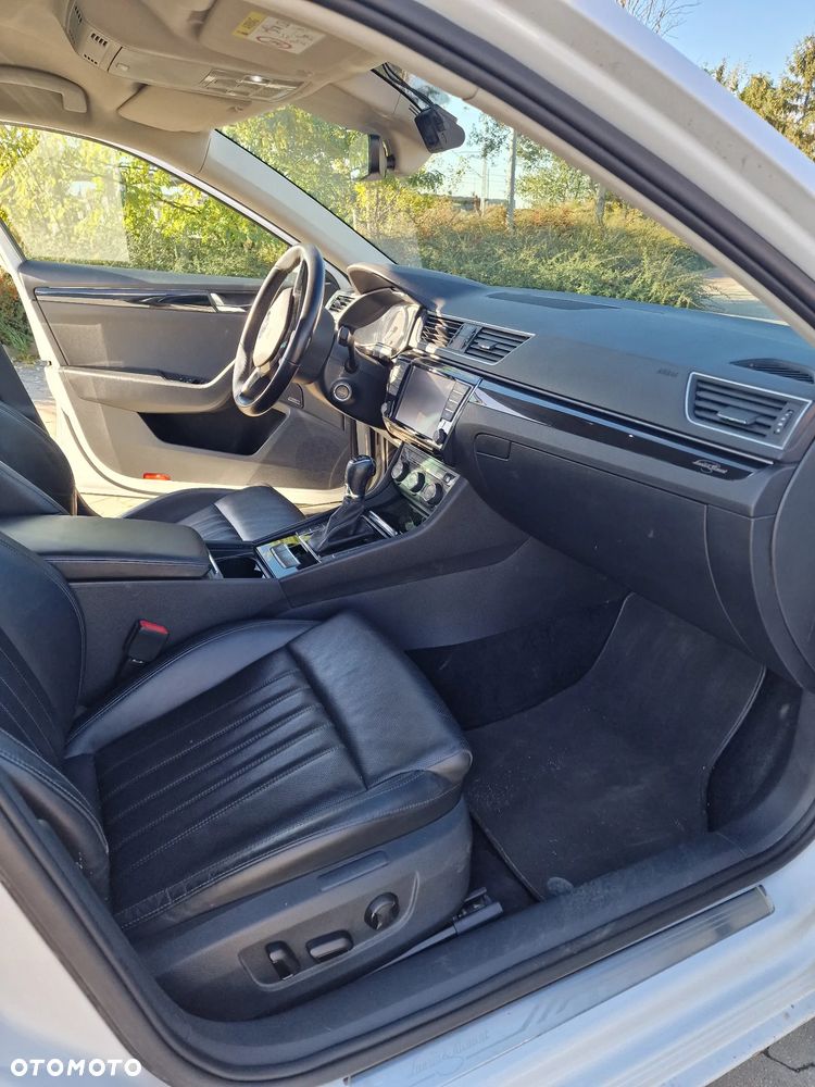 Skoda Superb 2.0 TSI L&K DSG - 9