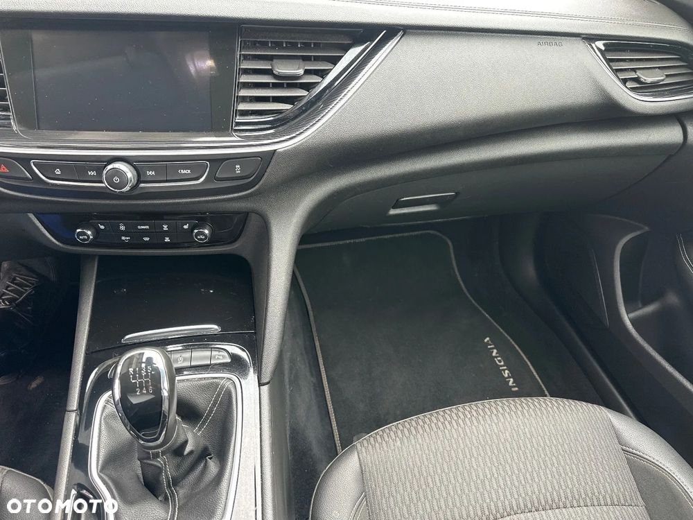 Opel Insignia - 22