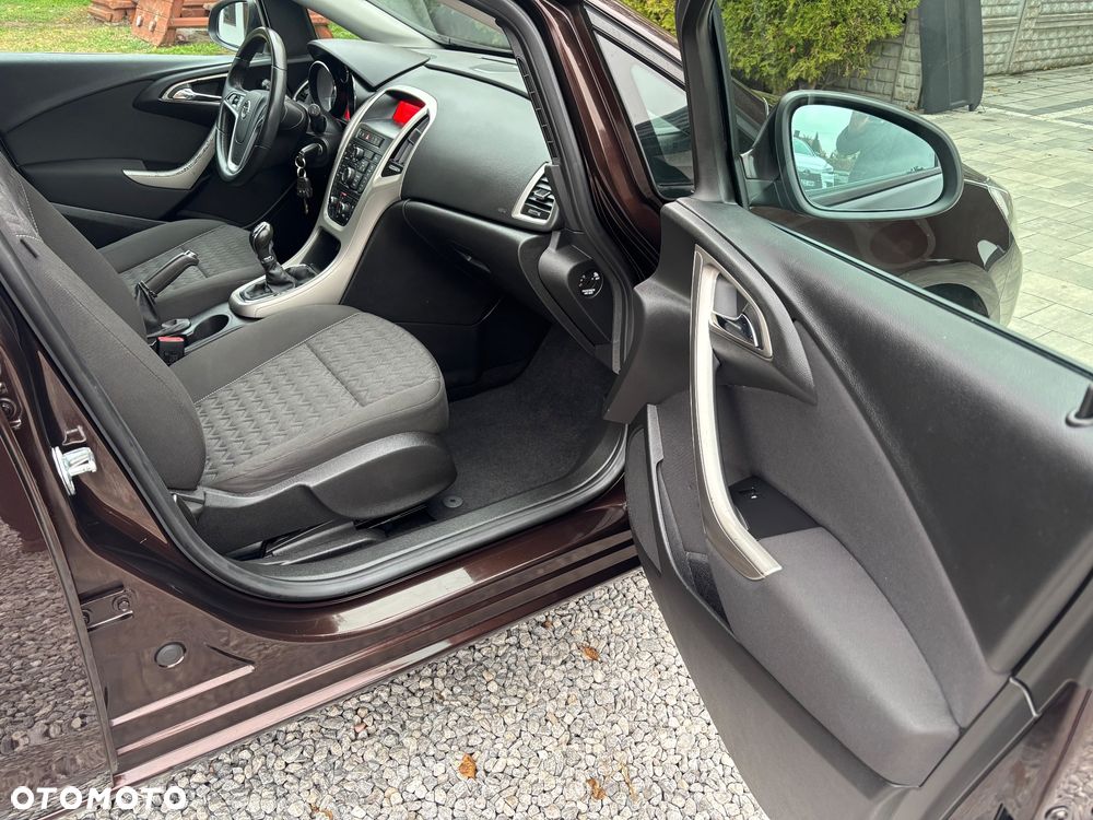 Opel Astra - 24
