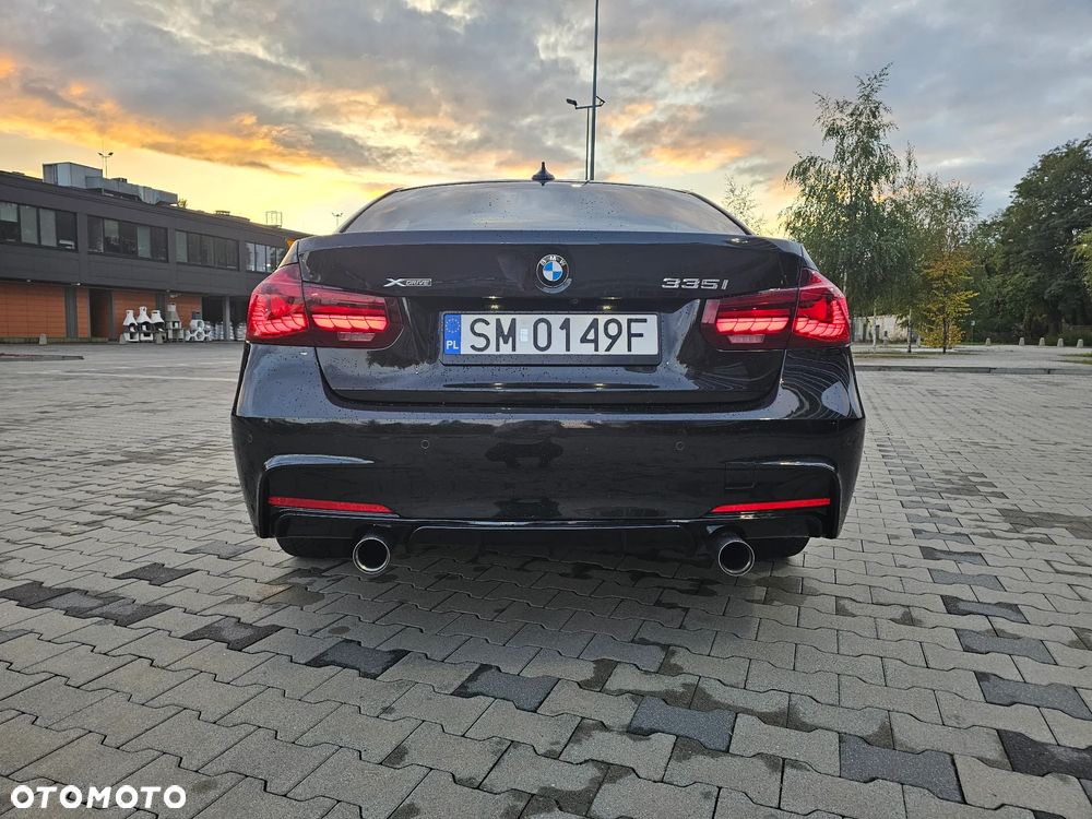BMW Seria 3 335i xDrive - 7