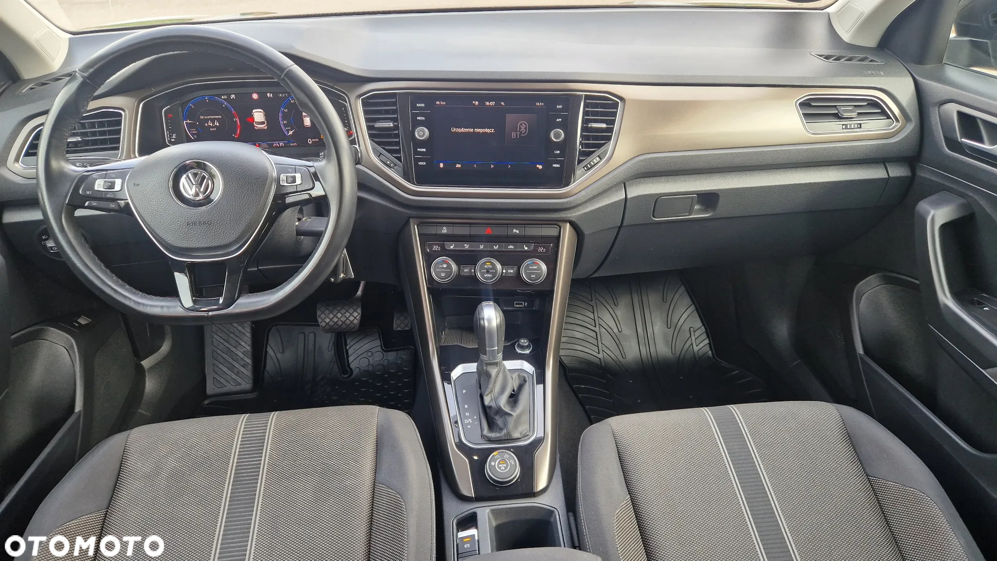 Volkswagen T-Roc 2.0 TDI SCR 4MOTION DSG Sport - 29