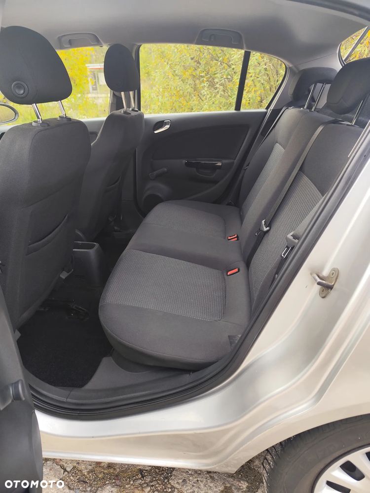 Opel Corsa 2010 photo 5