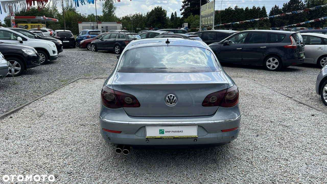 Volkswagen Passat CC - 12