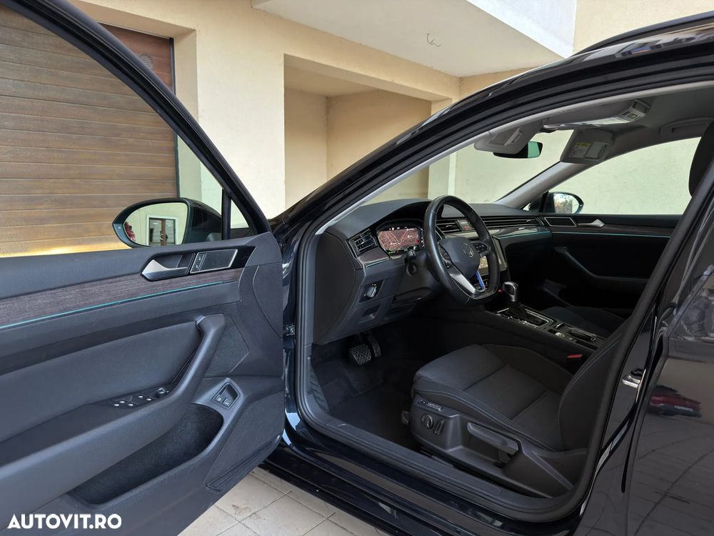 Volkswagen Passat - 23